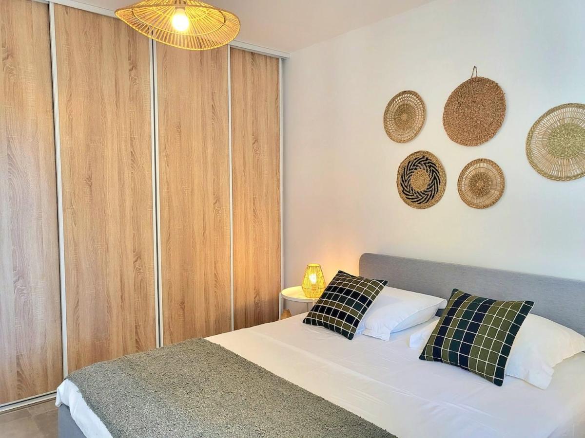T2 Renove Jardin Et Parking *